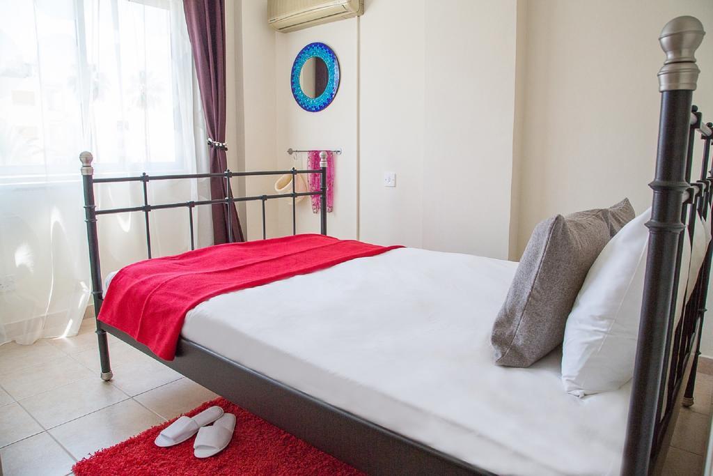 Paphos Love Nest Apartment 객실 사진